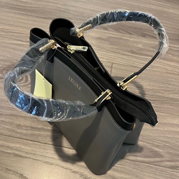 NWT : Gray/Black handbag - Picture 4 of 13